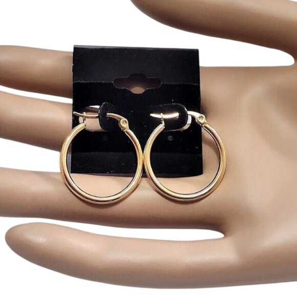 1 Inch 25mm Hoop Pierced Post Earrings Gold Tone - Picture 2 of 3